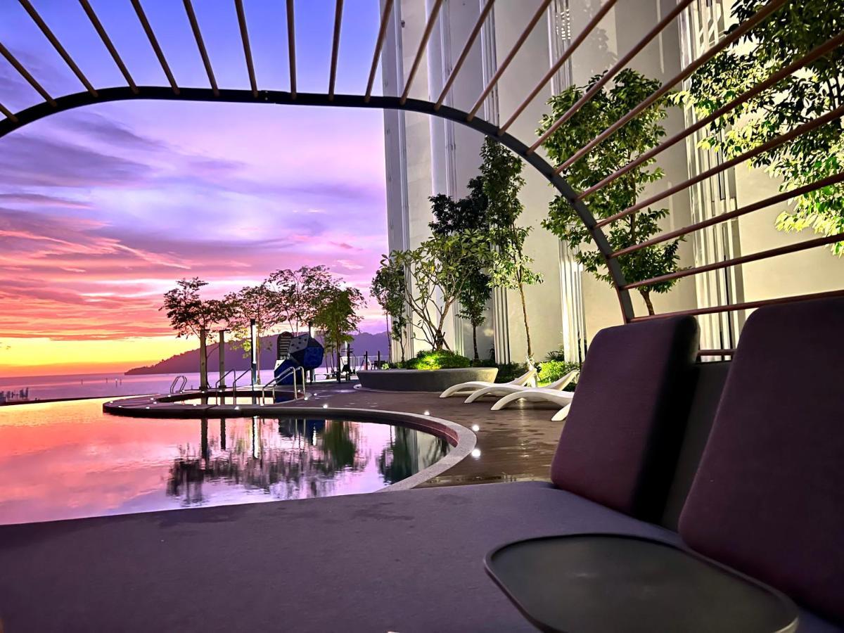 The Shore Cbd Kota Kinabalu By Laxzone Suite Екстер'єр фото
