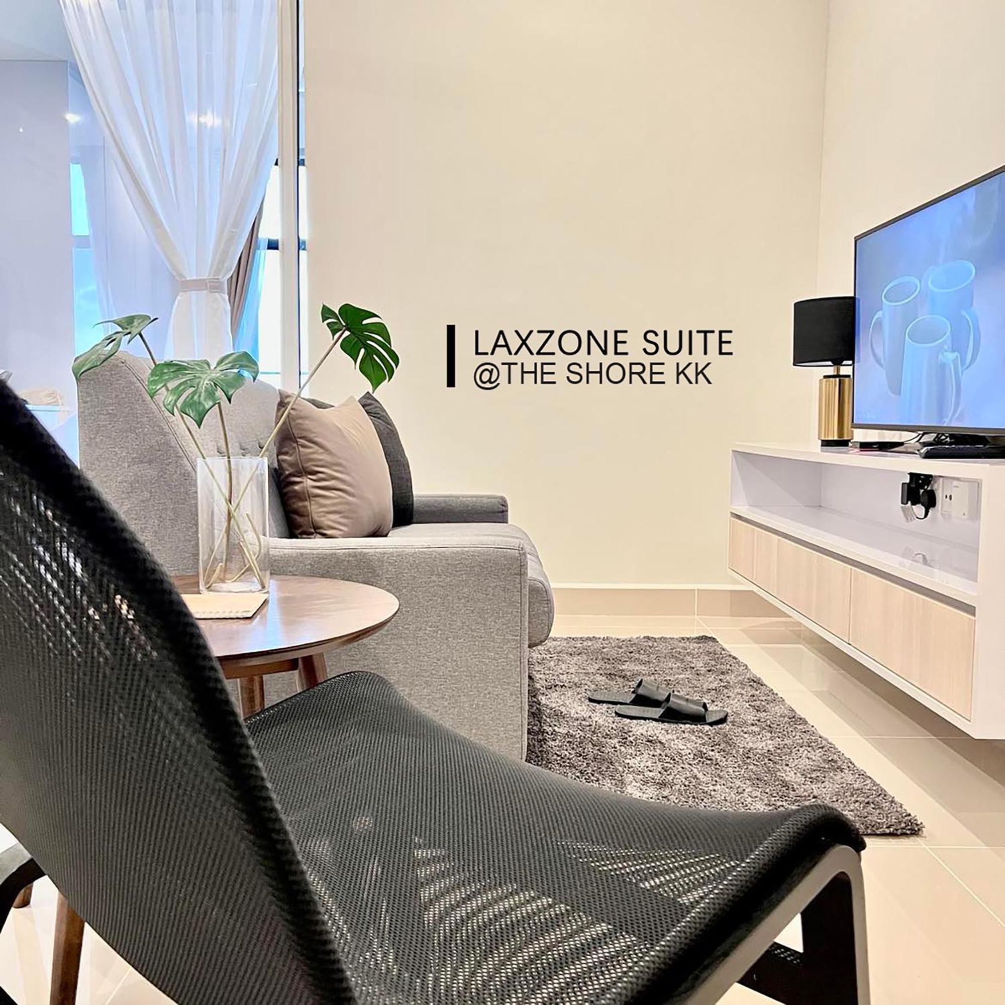 The Shore Cbd Kota Kinabalu By Laxzone Suite Екстер'єр фото