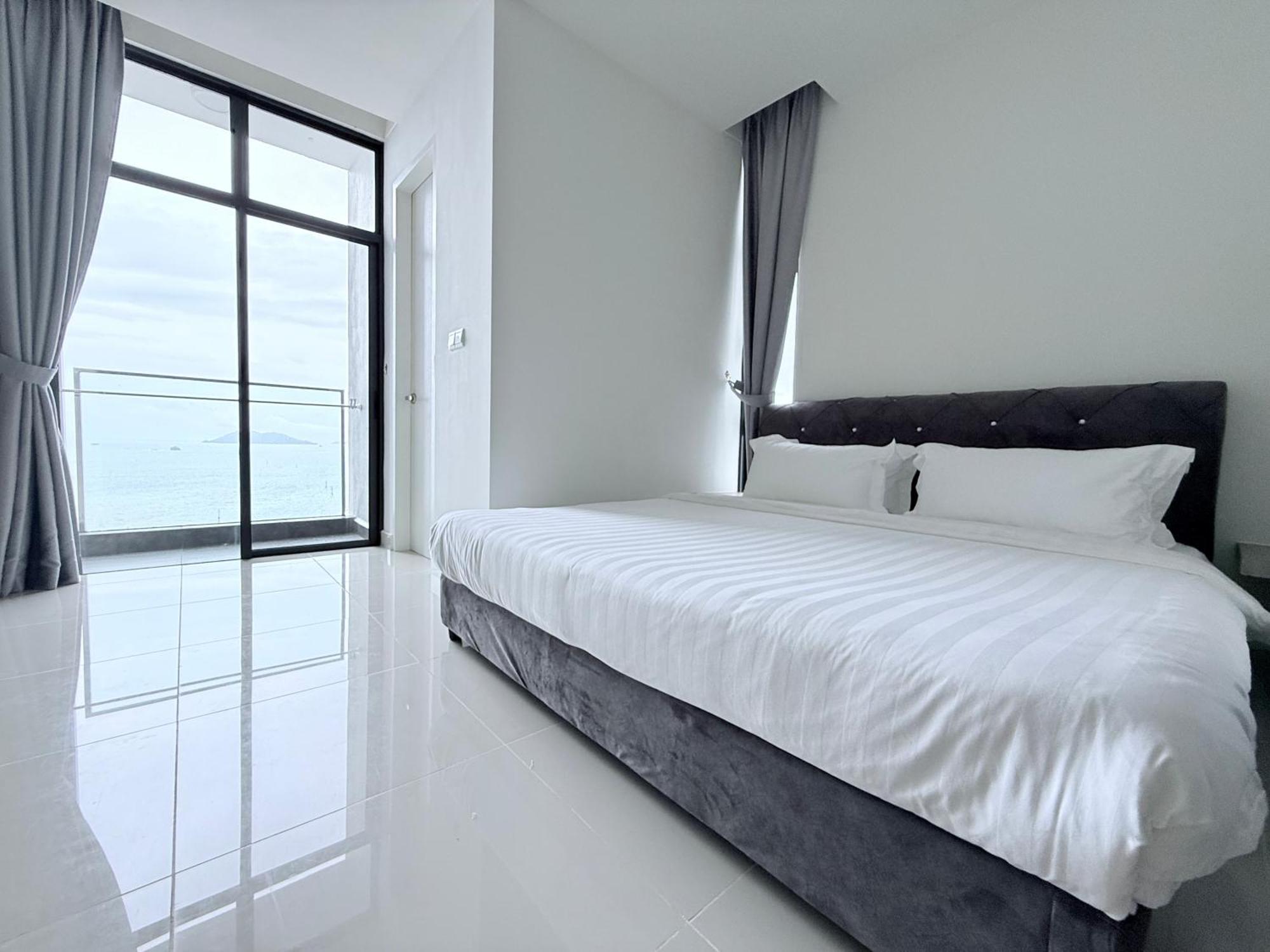 The Shore Cbd Kota Kinabalu By Laxzone Suite Екстер'єр фото